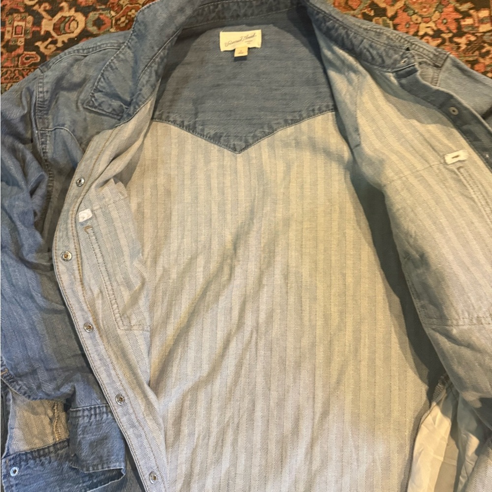 Universal Thread Light Blue Button-Down Shirt Dre… - image 4